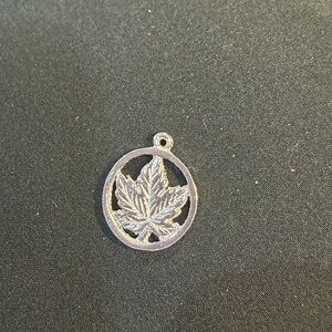 Vintage Silver Maple  Leaf Charm